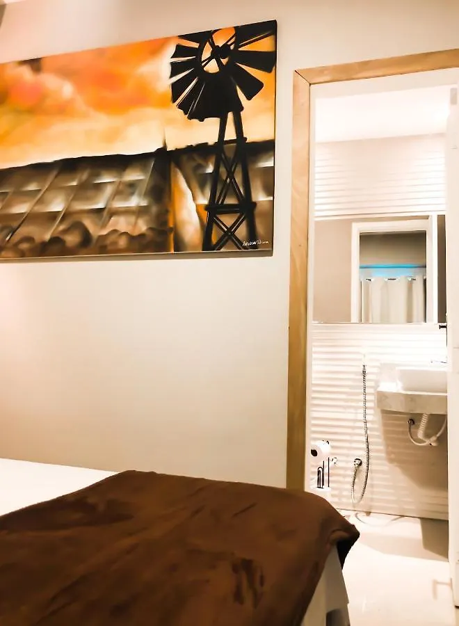 Pousada La Acolhida Cabo Frio Otel
